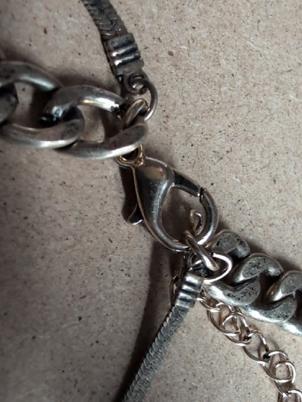 Universal Thread Gold-Tone Mixed Chain Layered Necklace - Picture 6 of 9